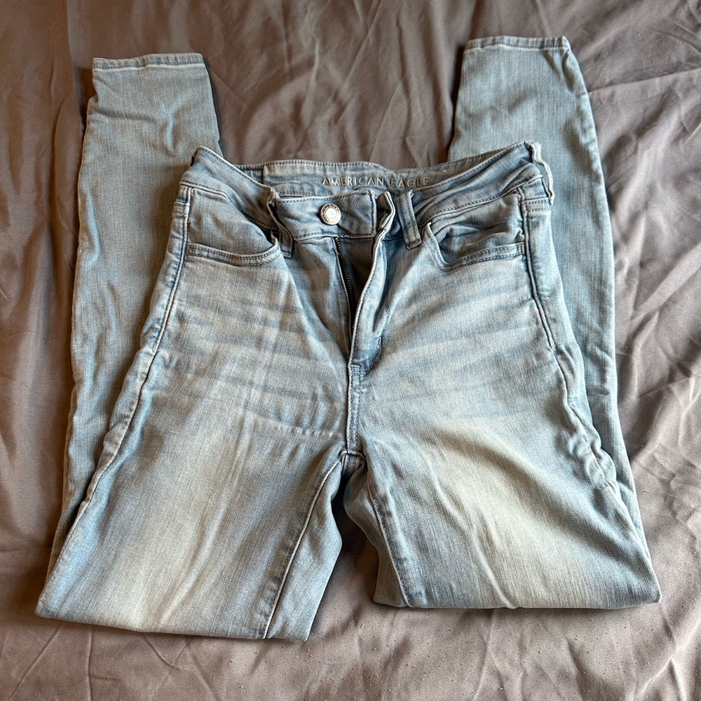American eagle skinny jeans!! Basically brand new!